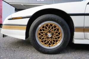 Afbeelding 19/70 van Pontiac Fiero GT (1988)