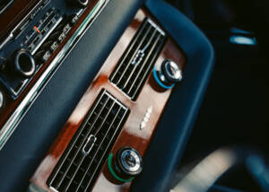 Image 4/6 de Mercedes-Benz 280 SE 3,5 (1970)
