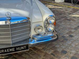 Bild 11/50 von Mercedes-Benz 280 SE 3,5 (1971)