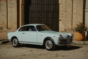 Image 1/16 of Alfa Romeo Giulia 1600 Sprint (1962)