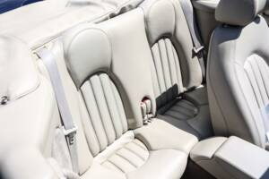 Image 21/36 of Jaguar XK8 4.0 (2001)