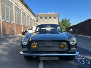 Image 2/34 of Bristol 411 Mk. I (1970)