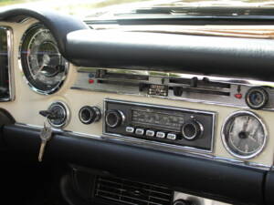 Immagine 18/40 di Mercedes-Benz 280 SL (1969)