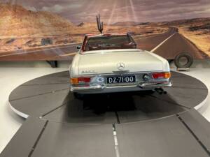 Bild 6/36 von Mercedes-Benz 280 SL (1970)