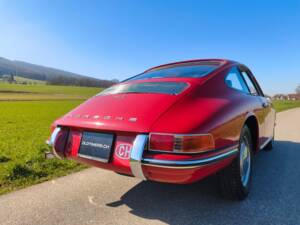 Image 18/19 of Porsche 912 (1967)