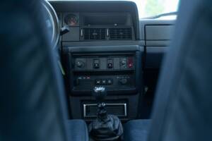 Immagine 26/43 di Volvo 240 GLE Injection (1989)