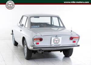 Image 3/15 de Lancia Fulvia 1.3 S (1971)