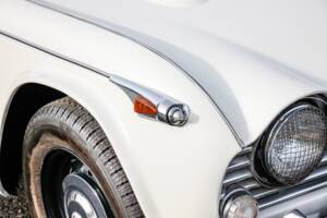 Image 7/42 of Triumph TR 4A (1966)