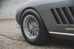 Image 17/79 of Ferrari 275 GTB/4 (1968)