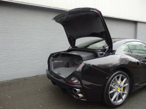 Image 66/99 of Ferrari California (2010)