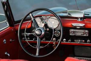 Image 10/22 of Mercedes-Benz 190 SL (1963)