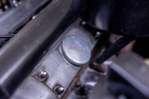 Image 34/50 de Jaguar Mk II 2.4 (1967)