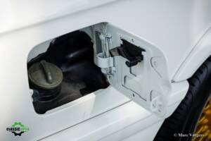 Image 40/51 of BMW M 535i (1985)