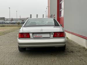 Bild 9/37 von Mercedes-Benz SL 500 (1996)