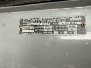 Image 17/36 of Mercedes-Benz 280 SL (1970)