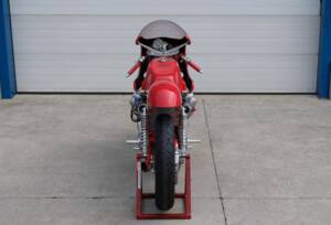 Image 33/44 of Moto Guzzi DUMMY (1972)
