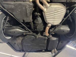 Image 29/37 de Mercedes-Benz 500 SL 6.0 AMG (1990)