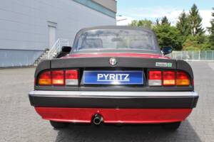 Bild 16/17 von Alfa Romeo 2.0 Spider QV (1987)