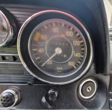 Image 6/6 de Mercedes-Benz 200 D (1975)