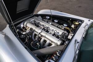 Image 27/42 de Aston Martin DB 5 (1964)