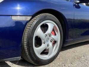 Image 13/50 of Porsche Boxster S (2001)