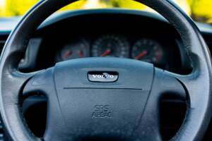 Image 37/48 of Volvo C70 2.0 T (2001)