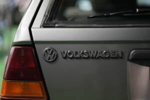 Bild 4/42 von Volkswagen Passat Variant 1.8 (1986)