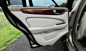 Afbeelding 24/50 van Jaguar XJ 8 4.2 (2003)