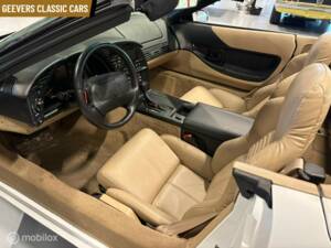 Image 24/30 of Chevrolet Corvette Convertible (1995)