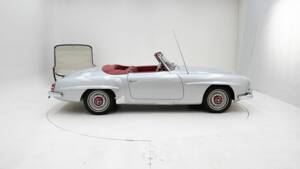 Image 9/15 of Mercedes-Benz 190 SL (1962)