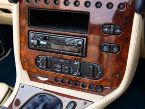 Afbeelding 73/99 van Aston Martin V8 Volante (1999)