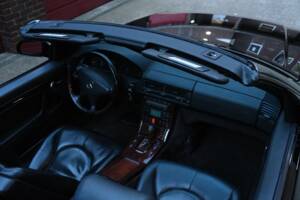 Image 69/100 of Mercedes-Benz SL 600 (1998)