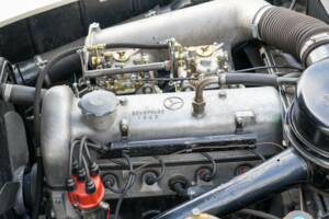 Afbeelding 33/35 van Mercedes-Benz 190 SL (1959)