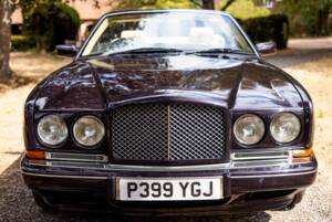 Bild 43/50 von Bentley Azure (1997)