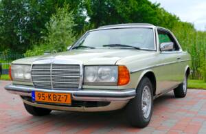 Image 1/22 of Mercedes-Benz 280 CE (1983)
