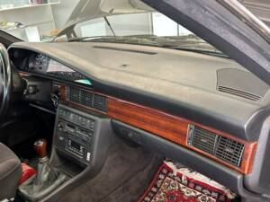 Immagine 23/44 di Audi 200 - 2.2 20V Turbo quattro (1990)