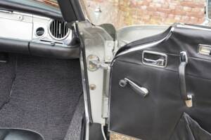 Imagen 47/50 de Mercedes-Benz 280 SL (1969)