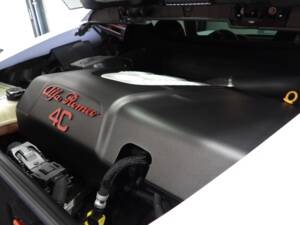 Image 11/15 of Alfa Romeo 4C (2014)