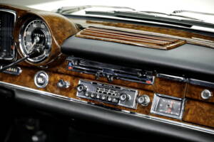 Imagen 13/25 de Mercedes-Benz 300 SE (1963)