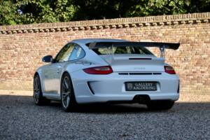 Image 2/50 de Porsche 911 GT3 RS (2010)