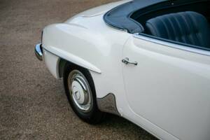 Imagen 30/38 de Mercedes-Benz 190 SL (1900)