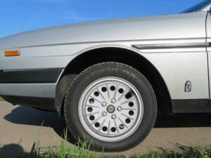 Image 17/18 of Lancia Gamma Coupe 2500 I.E. (1981)