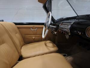 Image 8/14 of SIMCA 8 Sport (1950)