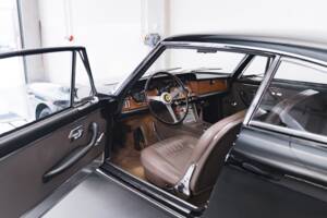 Image 13/100 of Ferrari 330 GT 2+2 (1965)