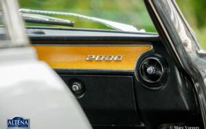 Bild 42/62 von Alfa Romeo 2000 GT Veloce (1974)