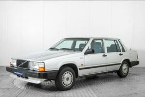 Bild 1/50 von Volvo 740 (1987)