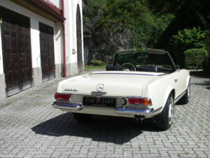 Immagine 5/40 di Mercedes-Benz 280 SL (1969)