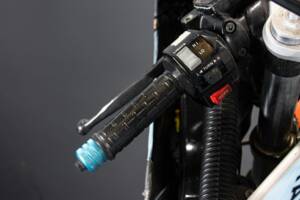 Immagine 40/48 di Yamaha FZR 1000 Genesis (1987)