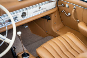 Image 37/38 of Mercedes-Benz 300 SL Roadster (1961)