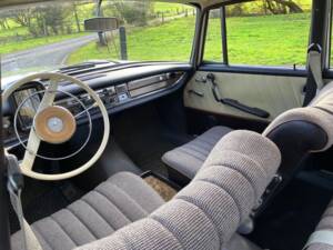 Image 8/16 de Mercedes-Benz 220 b (1964)